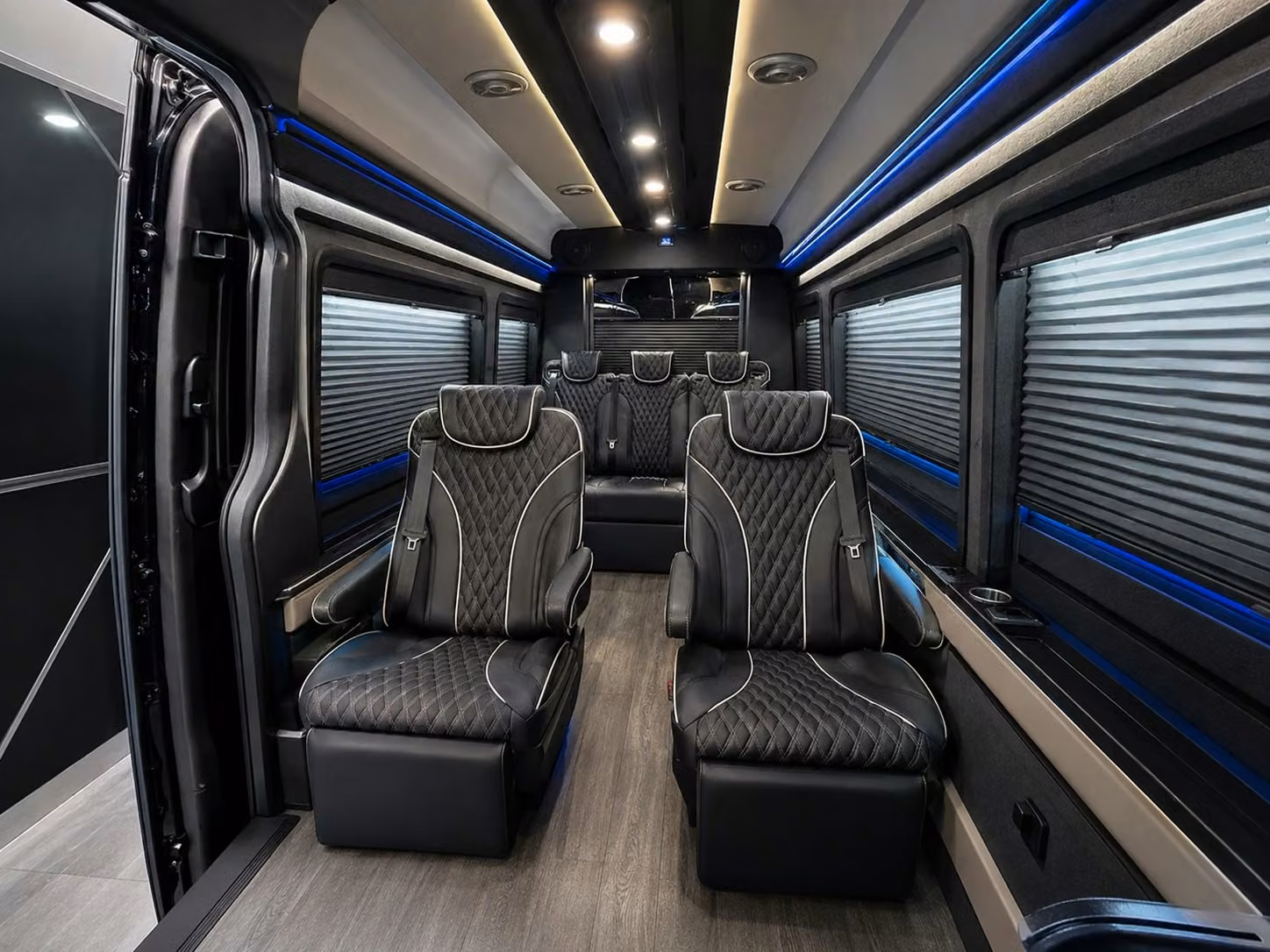 connecting fort collins travelers to colorado s airports with the right bus every time